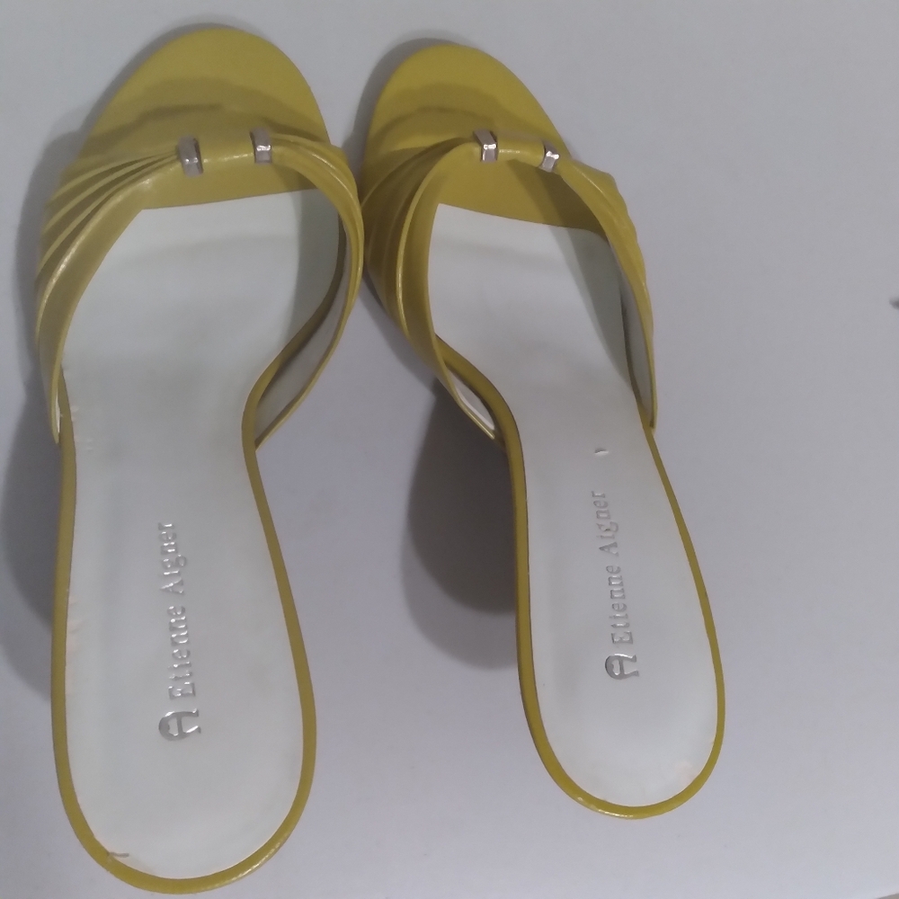 Etienne Aigner Classic Slip-on Preppy Peep-toe Spring Kitten Heels *Flawed* - Picture 5 of 15
